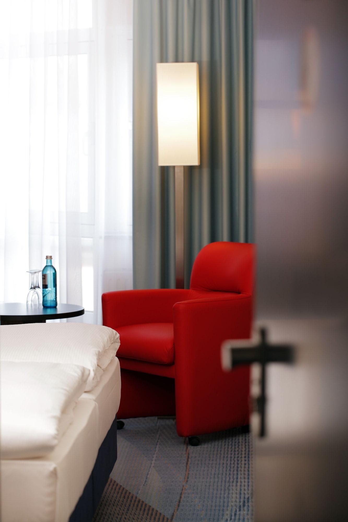 Hotel H+ Koeln 4*