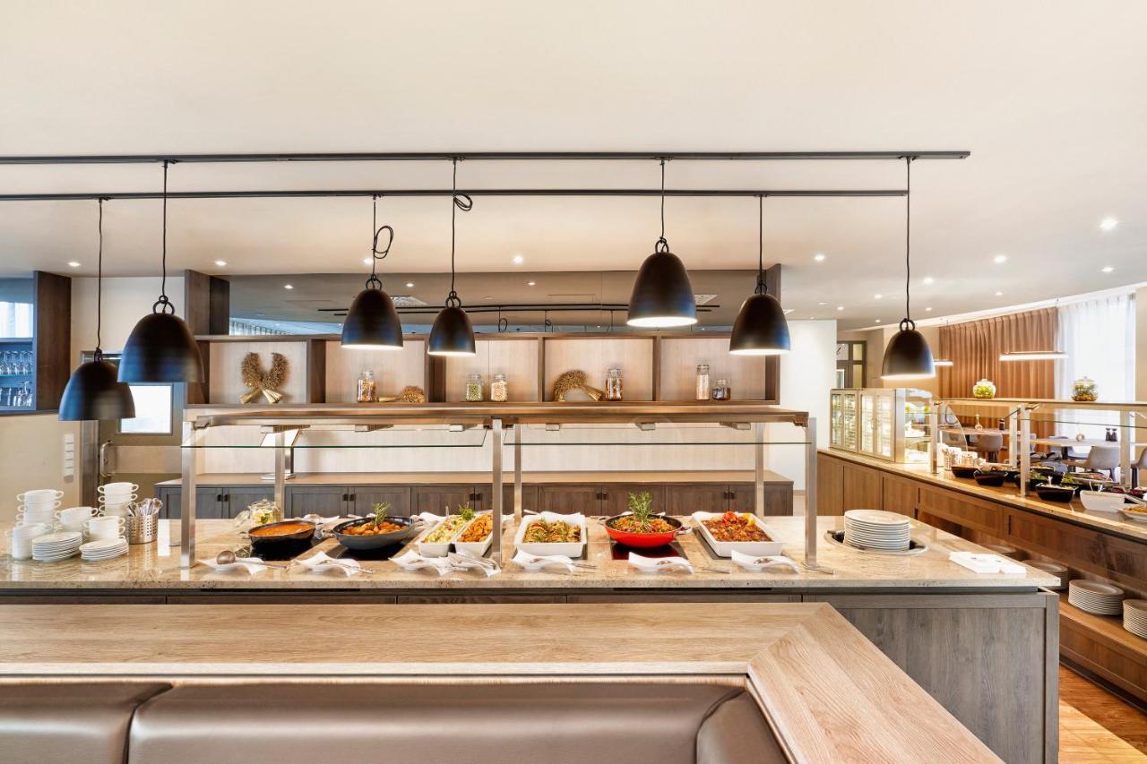Hotel H+ Koeln 4*